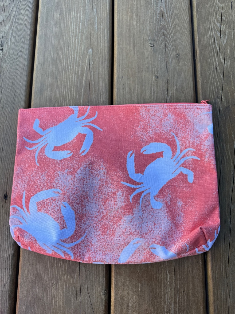 Thirty-one Coral Crab Print Zipper Pouch - in Pinch